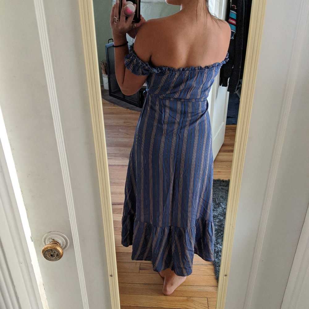 Dress - Picture 3 of 9